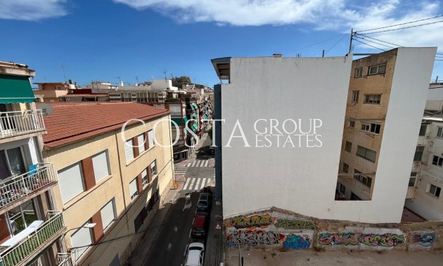 Resale - Apartments -
Alicante City - Alicante City Centro