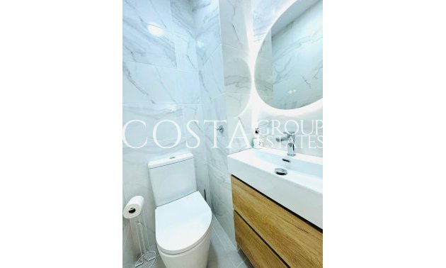 Resale - Apartments -
Torrevieja - Torrevieja Centro