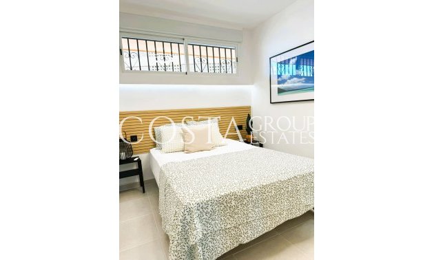 Resale - Apartments -
Torrevieja - Torrevieja Centro