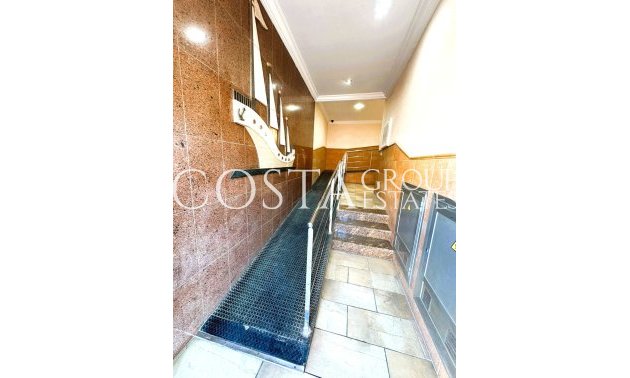 Resale - Apartments -
Torrevieja - Torrevieja Centro