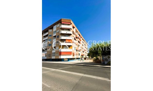 Resale - Apartments -
Torrevieja - Torrevieja Centro