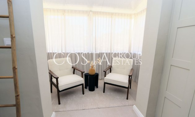 Resale - Villa -
Orihuela - Los Altos