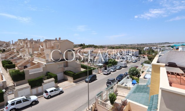 Resale - Villa -
Orihuela - Los Altos