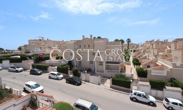 Resale - Villa -
Orihuela - Los Altos