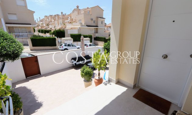 Resale - Villa -
Orihuela - Los Altos