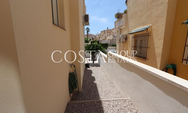 Resale - Villa -
Orihuela - Los Altos