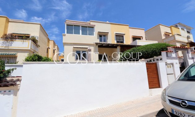 Resale - Villa -
Orihuela - Los Altos