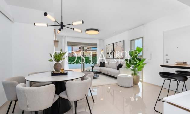 Nowy budynek - Willa -
Los Alcazares - Los Alcázares