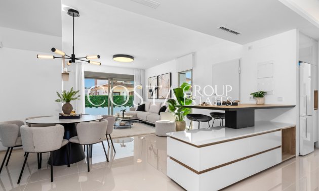 Nowy budynek - Willa -
Los Alcazares - Los Alcázares