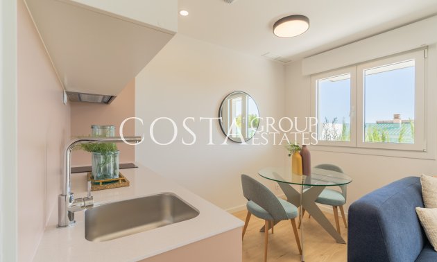 Nowy budynek - Willa -
La Nucía