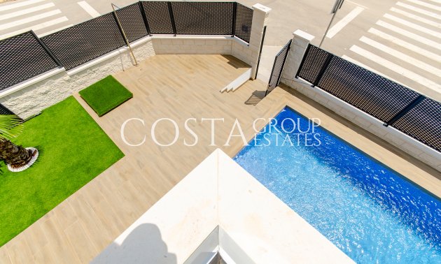 Nowy budynek - Willa -
Orihuela Costa