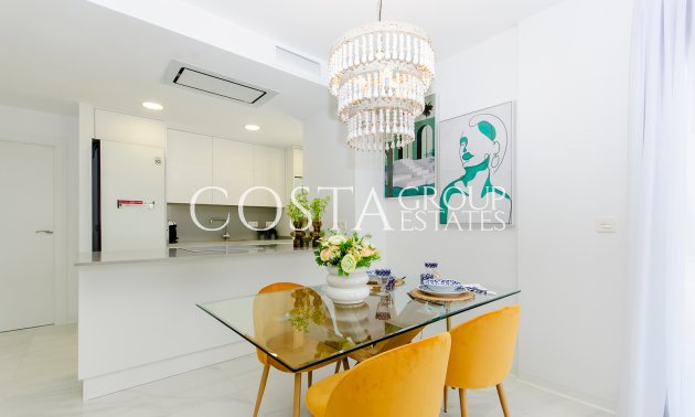 Nowy budynek - Willa -
Orihuela Costa