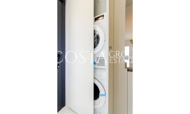 Nowy budynek - Willa -
Orihuela Costa