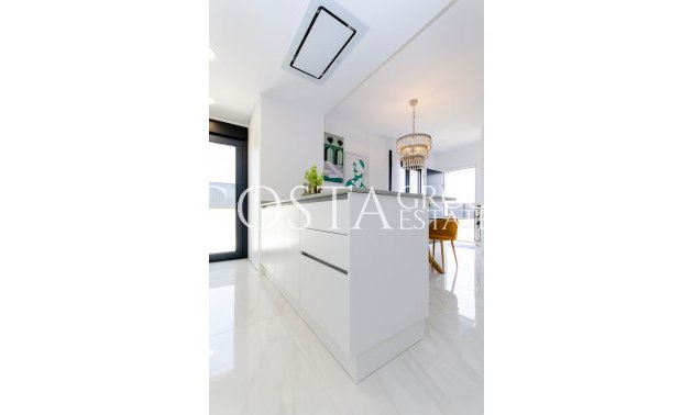 Nowy budynek - Willa -
Orihuela Costa