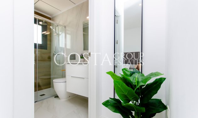 Nowy budynek - Willa -
Orihuela Costa