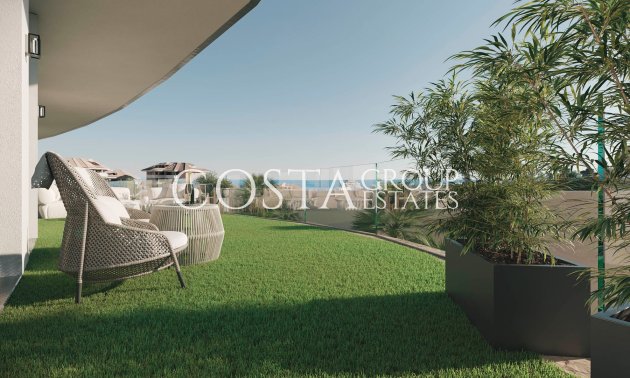 Nowy budynek - Willa -
Fuengirola