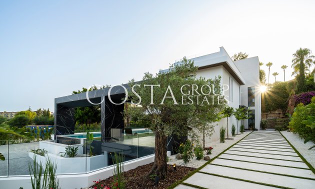 Nowy budynek - Willa -
Benahavís