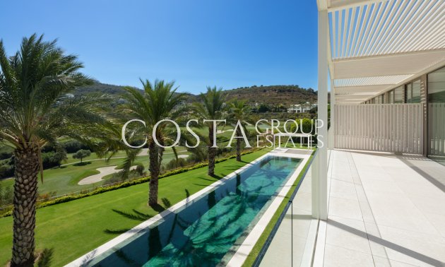 Neue Gebäude - Villa -
Casares