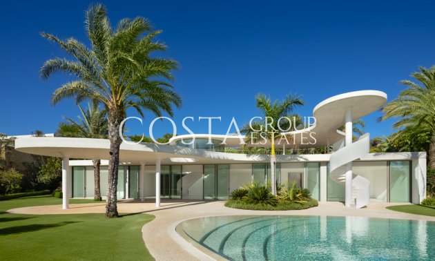 Neue Gebäude - Villa -
Casares