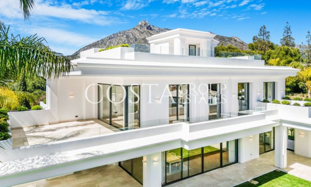 Nowy budynek - Willa -
Marbella