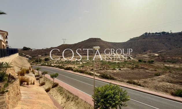 Resale - Villa -
Rojales