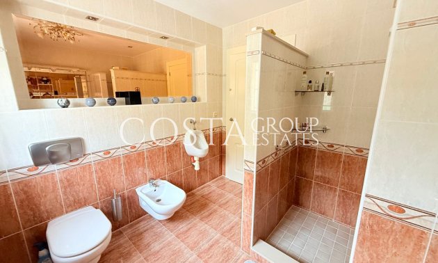 Resale - Villa -
Rojales