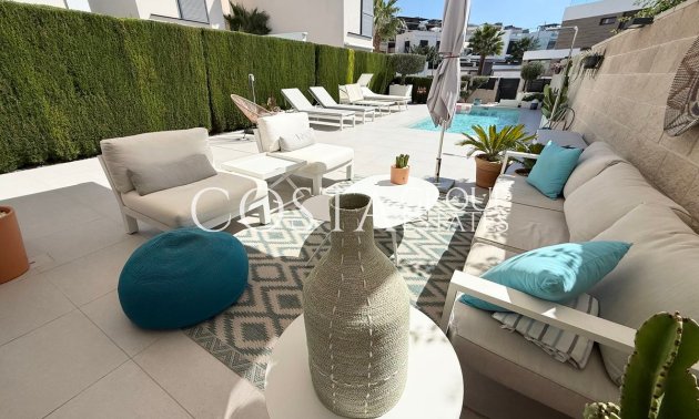 Herverkoop - Villa -
Benijofar