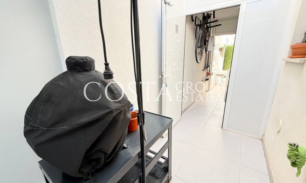 Herverkoop - Villa -
Benijofar