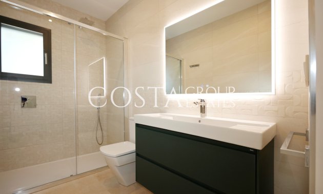 Resale - Villa -
Pinoso - Los Pinos