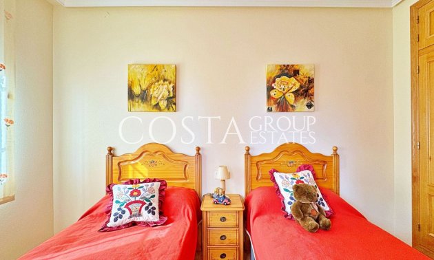 Wiederverkauf - House -
Orihuela - Villamartin