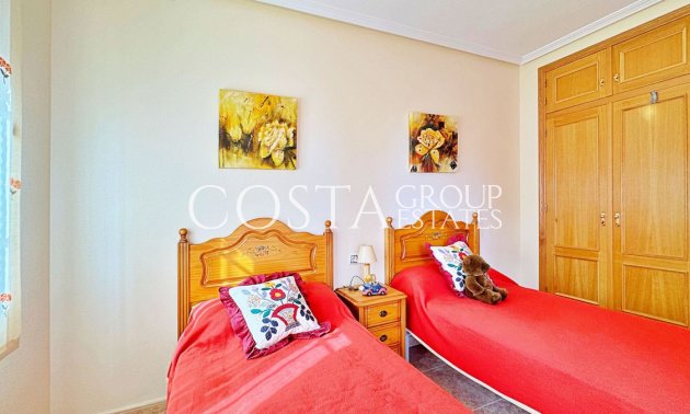 Wiederverkauf - House -
Orihuela - Villamartin