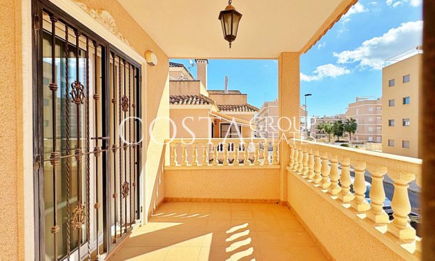 Wiederverkauf - House -
Orihuela - Villamartin