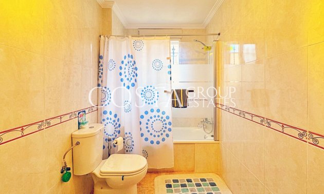 Wiederverkauf - House -
Orihuela - Villamartin