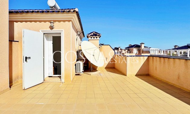 Wiederverkauf - House -
Orihuela - Villamartin