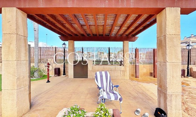 Wiederverkauf - House -
Orihuela - Villamartin