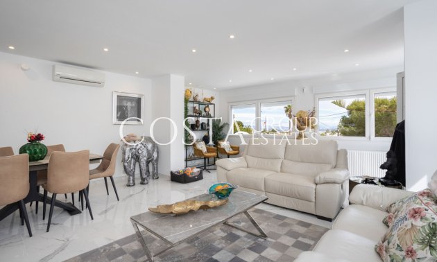 Resale - Villa -
Orihuela - Villamartin