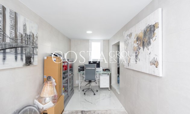 Resale - Villa -
Orihuela - Villamartin
