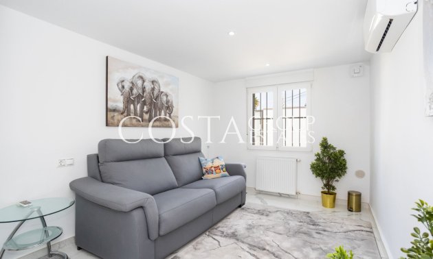 Resale - Villa -
Orihuela - Villamartin