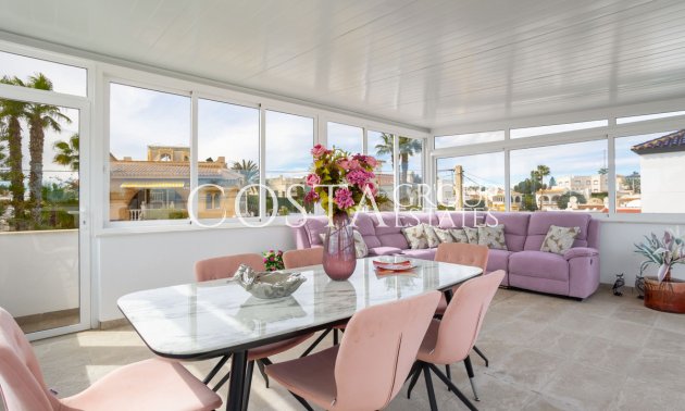 Resale - Villa -
Orihuela - Villamartin