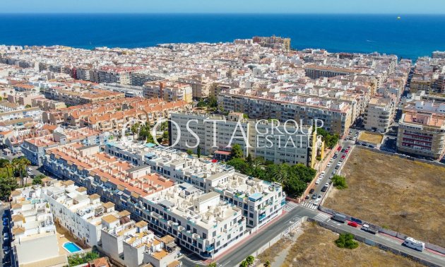 Herverkoop - Apartments -
Torrevieja - Torrevieja Centro