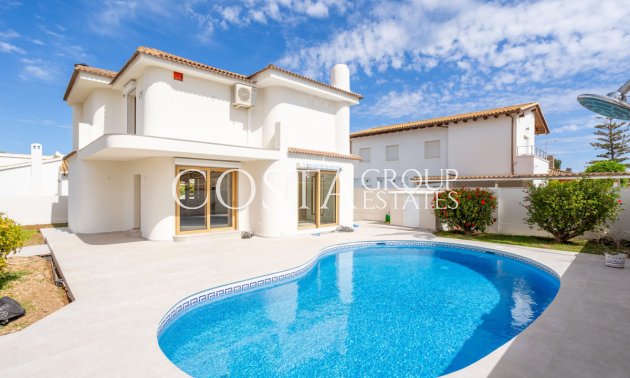 Resale - Villa -
Orihuela - Cabo Roig
