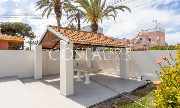 Resale - Villa -
Orihuela - Cabo Roig