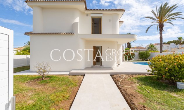 Resale - Villa -
Orihuela - Cabo Roig