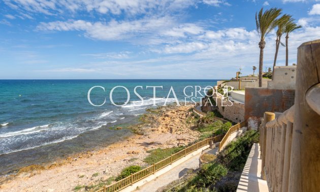 Resale - Villa -
Orihuela - Cabo Roig