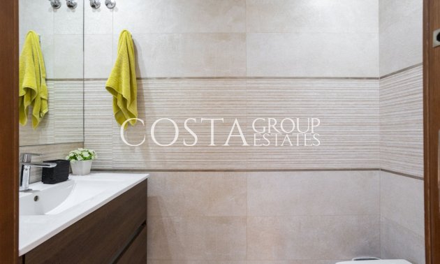 Resale - Villa -
Orihuela - Villamartin