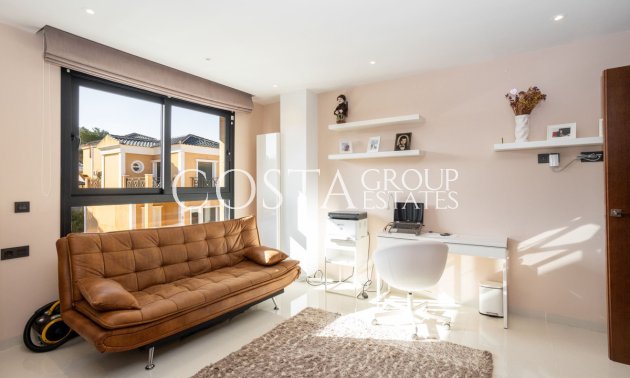 Resale - Villa -
Orihuela - Villamartin