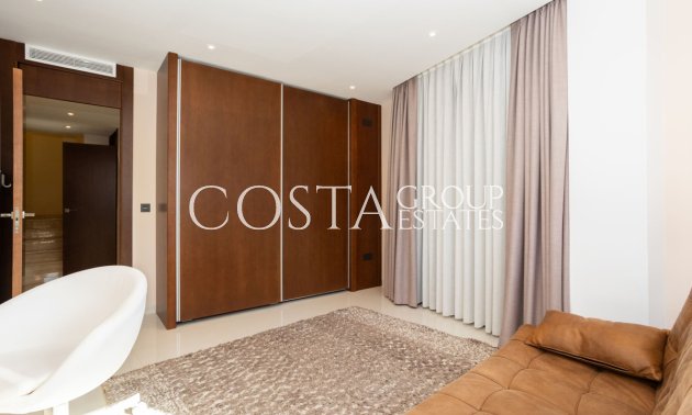 Resale - Villa -
Orihuela - Villamartin