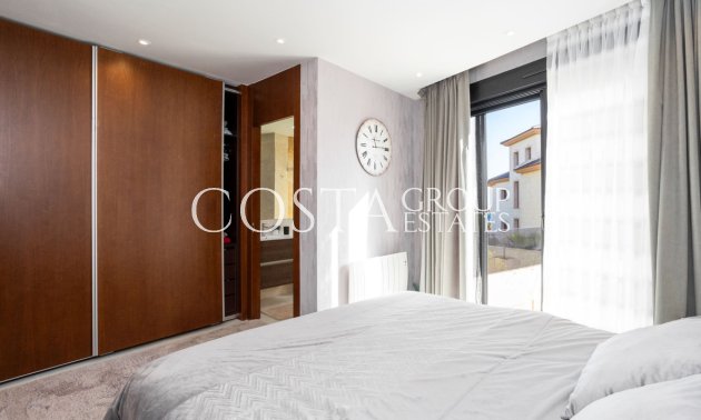 Resale - Villa -
Orihuela - Villamartin