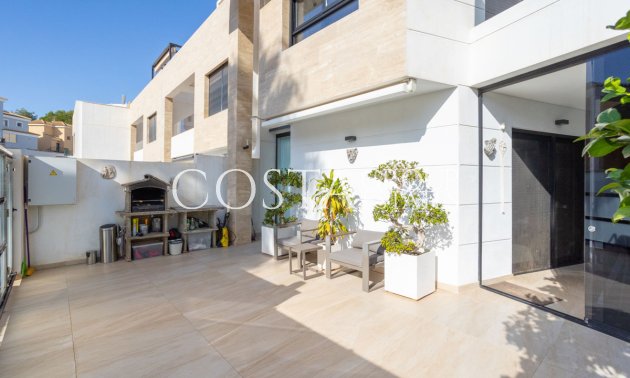 Resale - Villa -
Orihuela - Villamartin