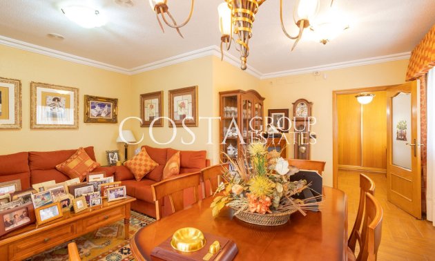 Resale - Villa -
Orihuela - Los Altos